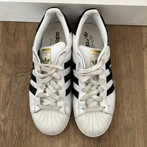 Adidas Superstar